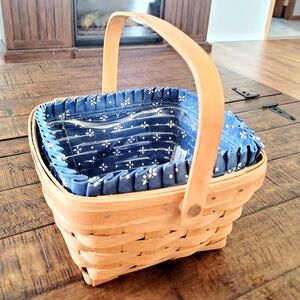 1995 Longaberger Amish Handwoven Basket w Blue Liner Protector USA Dresden Ohio